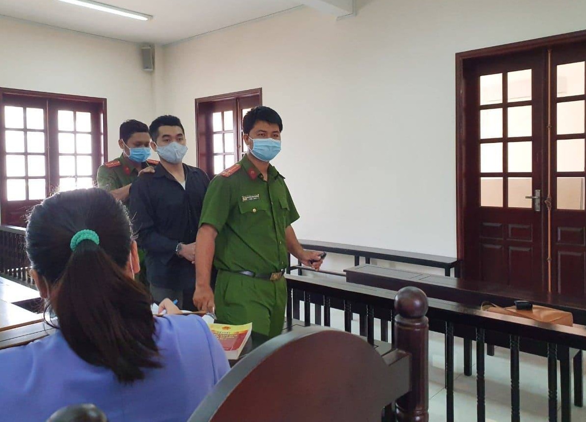 Thanh niên 17 tuổi xâm hại bé gái 14 tuổi có án tù 42 tháng