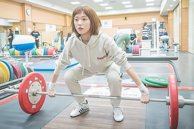 Thực đơn giảm cân không cần ăn kiêng của Lee Sung Kyung Thực đơn giảm cân không cần ăn kiêng của Lee Sung Kyung