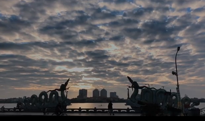 Tổng hợp hình ảnh bầu trời Hà Nội nhiều mây 