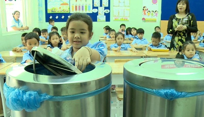 Nhiều trường học tại TP.HCM tích cực hưởng ứng phong trào `Phòng chống rác thải nhựa'