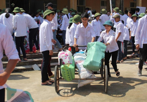 Nhiều trường học tại TP.HCM tích cực hưởng ứng phong trào `Phòng chống rác thải nhựa'