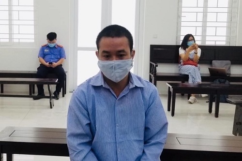 Tuyên án 20 năm tù với kẻ đâm chết `chủ họ` Tuyên án 20 năm tù với kẻ đâm chết `chủ họ`