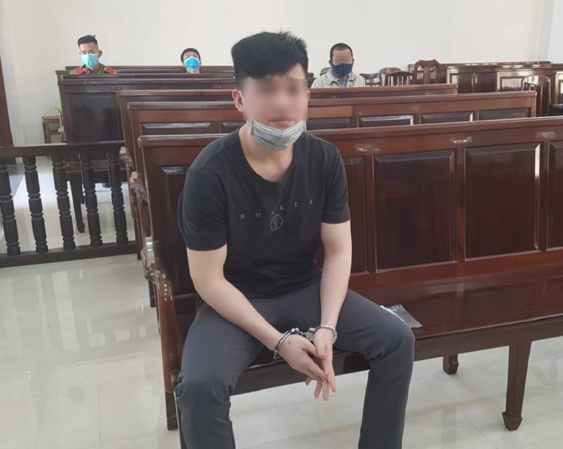 Tuyên án 8 năm tù với kẻ hiếp dâm bạn gái ở Đồng Nai Tuyên án 8 năm tù với kẻ hiếp dâm bạn gái ở Đồng Nai