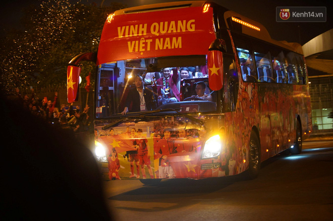 [Ảnh]: Những 