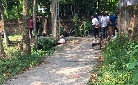 Vụ bố chém chết con trai ngáo đá ở Phổ Yên, Thái Nguyên Vụ bố chém chết con trai ngáo đá ở Phổ Yên, Thái Nguyên