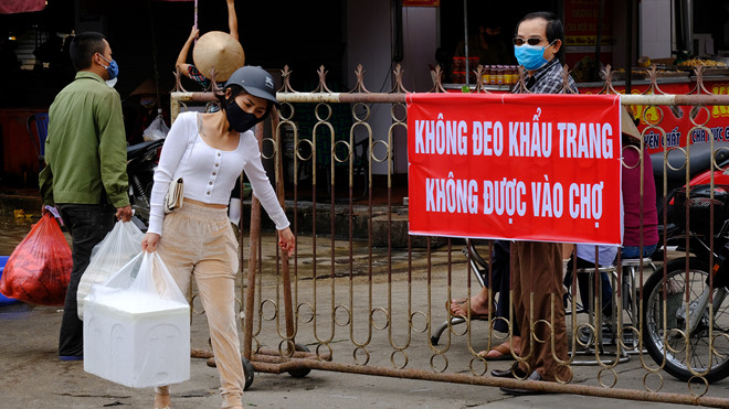 Tin tức xã hội mới nhất ngày 8/4/2020: Người đi chợ quá 2 lần/ngày ở Hạ Long bị bêu tên?