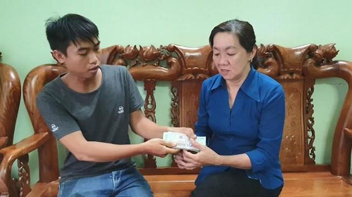 'Hiệp sĩ bóng đêm' 22 tuổi và hơn 300 lần cứu mạng người trước ngưỡng cửa tử thần