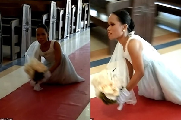 Xúc động cô dâu không có chân tiến về chú rể trong lễ đường