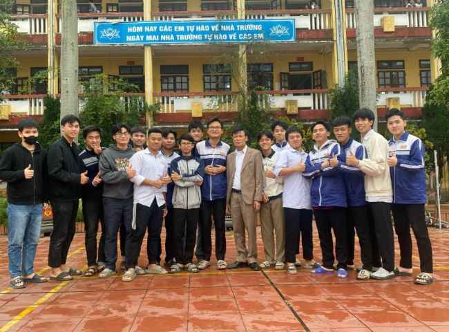 nam-sinh-thai-binh-thu-khoa-khoi-a00-la-ai-cv-1721205781.PNG