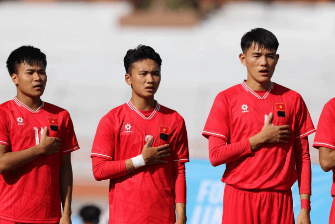 thua-dam-u19-australia-u19-viet-nam-gan-nhu-bi-loai-o-giai-dong-nam-a-2-1721633510.png