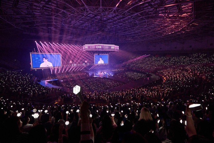 EXO 'vương giả trở lại': Concert thứ 6 cháy vé, khẳng định đẳng cấp Kpop Ảnh 1