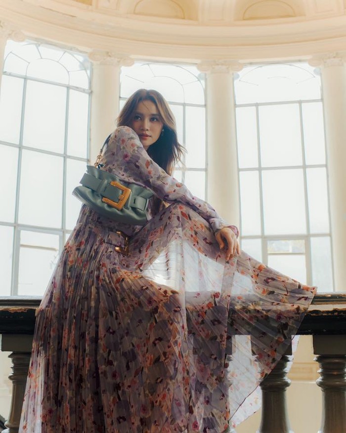 Ninh Dương Lan Ngọc được khán giả yêu thích với tính cách hòa đồng, gần gũi.