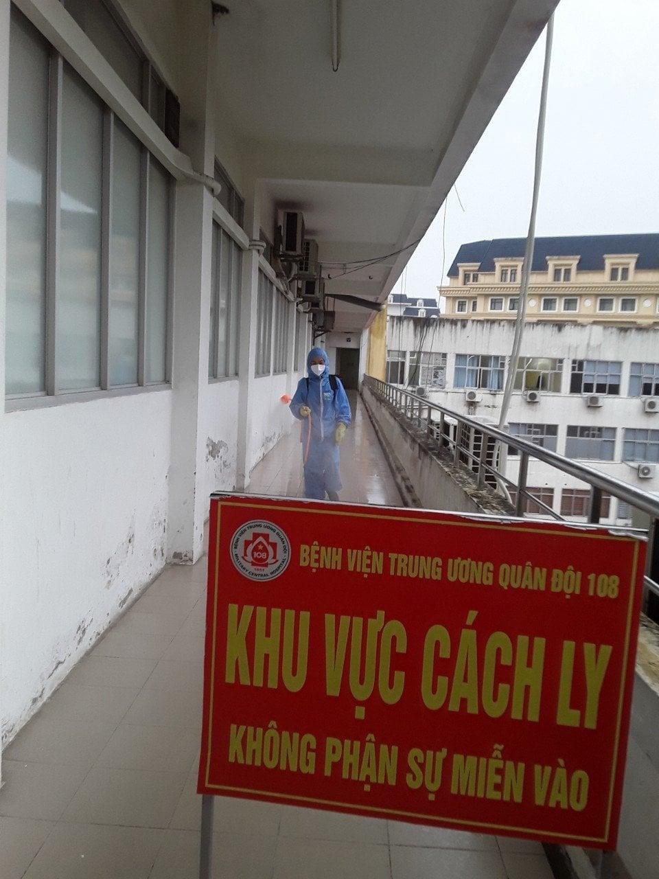 bệnh nhân đầu tiên nhiễm Omicron được xuất viện