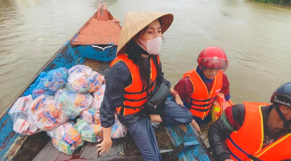 thủy tiên làm từ thiện