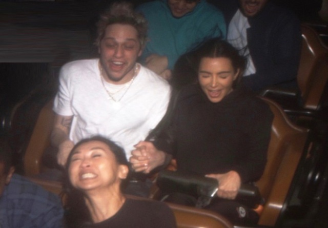 Kim Kardashian hẹn hò Pete Davidson