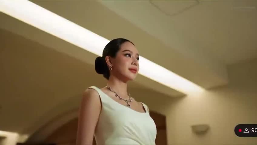 thanh-thuy-gioi-thieu-ban-than-tai-miss-international-2024-1731465207.mp4