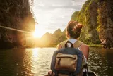 Vay tiền để du lịch - Liệu người trẻ đang phung phí hay tận hưởng thanh xuân có chiến lược?