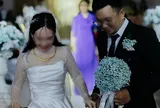 Xôn xao người đàn ông tổ chức 2 đám cưới vì 2 người yêu cùng mang bầu
