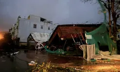 Cảnh hoang tàn ngay sau khi bão số 13 Kalmaegi quét qua Gia Lai