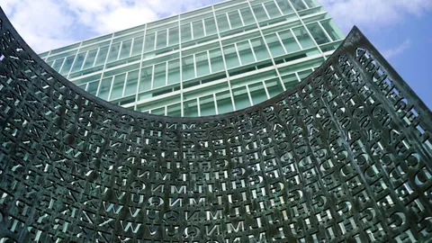 Kryptos - Câu đố đặt ngay ở 'cửa nhà' CIA, 30 năm qua chưa ai giải được