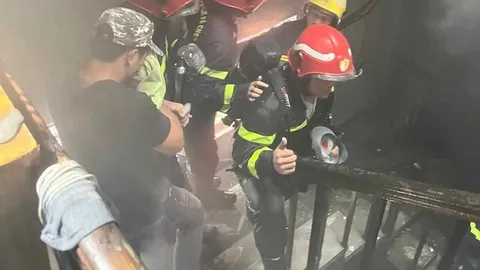 12 người thoát nạn trong vụ cháy nhà 17 phòng: Lấy quần jean làm dây đu