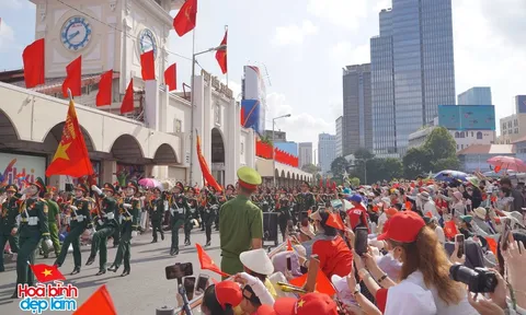 1 năm rồi vẫn chưa hết “lậm” concert quốc gia tháng Tư ấy!