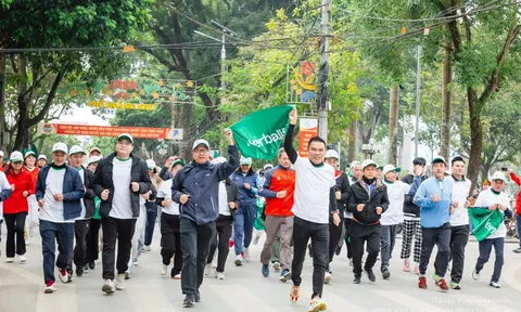 Herbalife Việt Nam đồng hành cùng Ủy ban Olympic Việt Nam tổ chức Chương trình Toàn Dân Tập Luyện Thể Dục Thể Thao để khuyến khích lối sống năng động trong cộng đồng