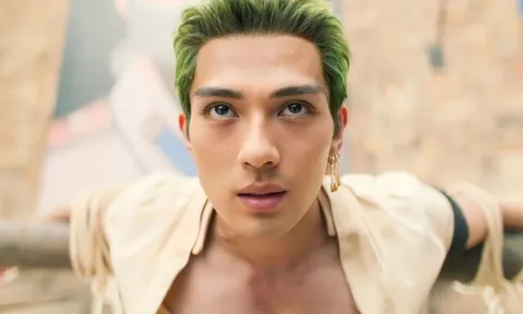 ZORO bản One Piece live action khiến dân mạng dạy sóng vì quá "MLEM"