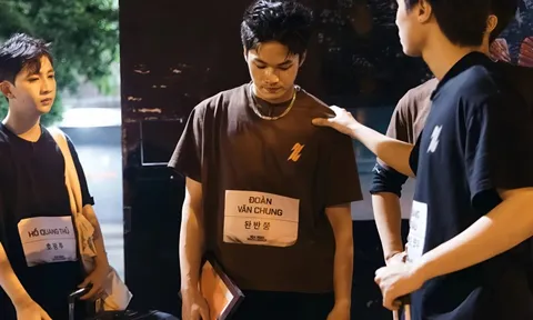Chuyện gì đang xảy ra với Tân binh toàn năng?