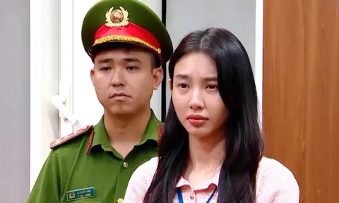 Tước danh hiệu 'Gương mặt trẻ Việt Nam tiêu biểu' của Thùy Tiên