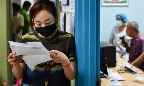 Covid-19 đã 'giống cúm mùa', có cần đếm ca bệnh, ổ dịch?