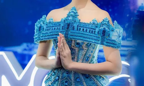 Tiểu công chúa Campuchia gây sốt