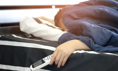 Điều gì xảy ra khi ngủ với điều hòa cả đêm?
