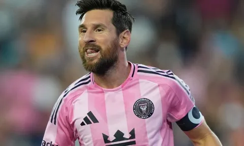 Messi làm nên lịch sử
