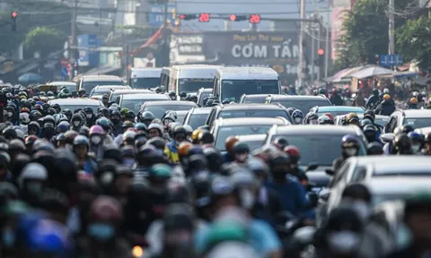 Chuyển đổi xe xăng sang xe điện: 3 bên hưởng lợi lớn