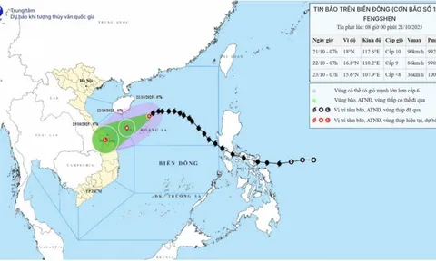 Bão số 12 áp sát miền Trung, gây mưa lớn, báo động lũ cấp 3