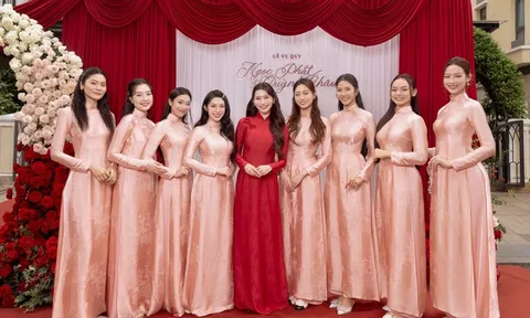 Dàn phù dâu cực phẩm của nàng dâu hào môn Chế Nguyễn Quỳnh Châu trong lễ vu quy