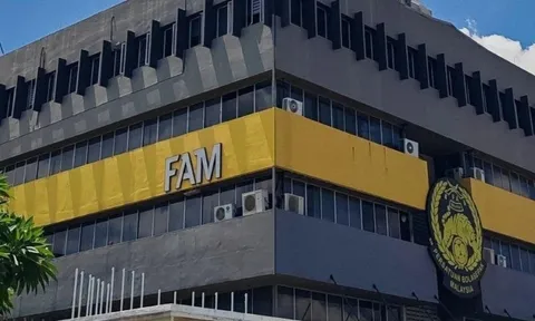 Đòn giáng mới của FIFA với bóng đá Malaysia