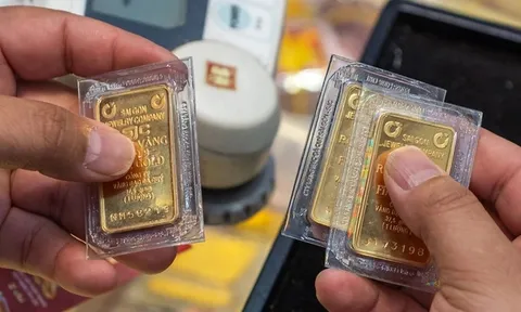 Giá vàng hôm nay (11/3): Vàng nhẫn tăng dựng đứng, người mua bán đều dè chừng