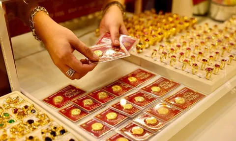 Giá vàng hôm nay (24/3): Giảm sâu, nhà đầu tư thiệt hại ra sao?