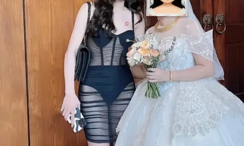 Cô gái mặc đồ xuyên thấu đến dự đám cưới, dân mạng ngượng ngùng thay cho cô dâu