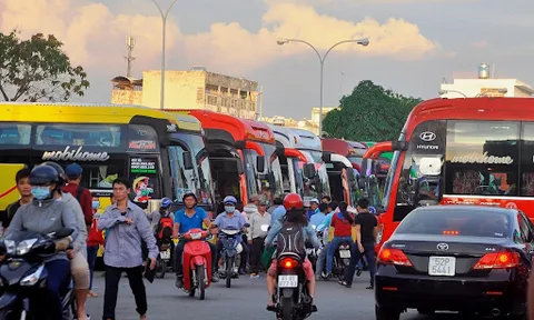 Giá vé xe khách Tết 2026: Có tăng cao như 2025?