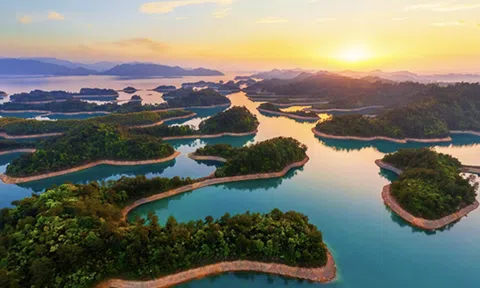 Bí mật ẩn sâu dưới lòng hồ ngàn đảo đẹp như tiên cảnh ở Trung Quốc