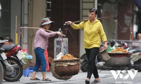 Chợ trên phố...