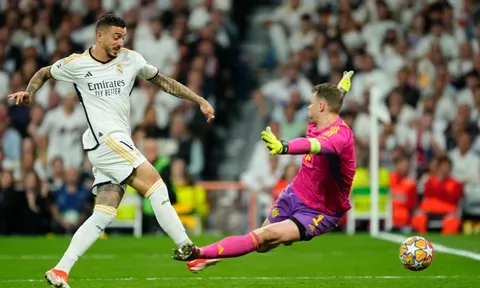 Tranh cãi đại chiến Real - Bayern: Trọng tài thổi còi khó hiểu khiến HLV Tuchel nổi điên