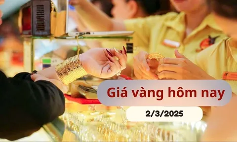 Giá vàng hôm nay (chiều 2-3-2025): Vàng nhẫn neo cao, vượt qua vàng miếng