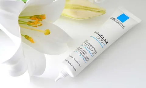 L'Oreal thu hồi kem trị mụn La Roche Posay do nghi chứa chất gây ung thư