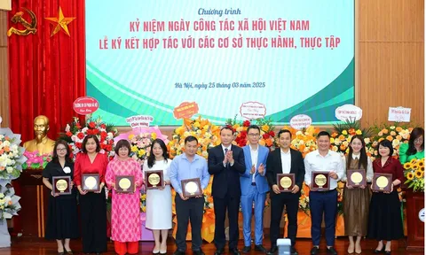 Chương trình kỷ niệm Ngày Công tác xã hội Việt Nam và Lễ ký kết hợp tác với các cơ sở thực hành, thực tập.