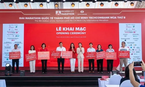 Khai mạc giải Marathon Quốc tế TP Hồ Chí Minh Techcombank mùa thứ 8