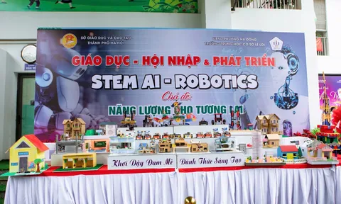 Sôi nổi Hội thi STEM AI - Robotics Trường THCS Lê Lợi